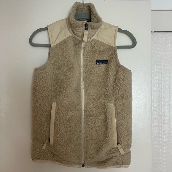 Patagonia Jackets & Blazers - Patagonia Cream Sherpa Vestibule